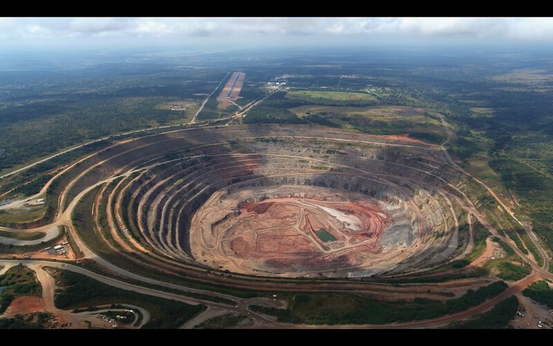 Angola and Russia Seek to Resolve Alrosa’s Future in Catoca Mine Amid Sanctions angola
