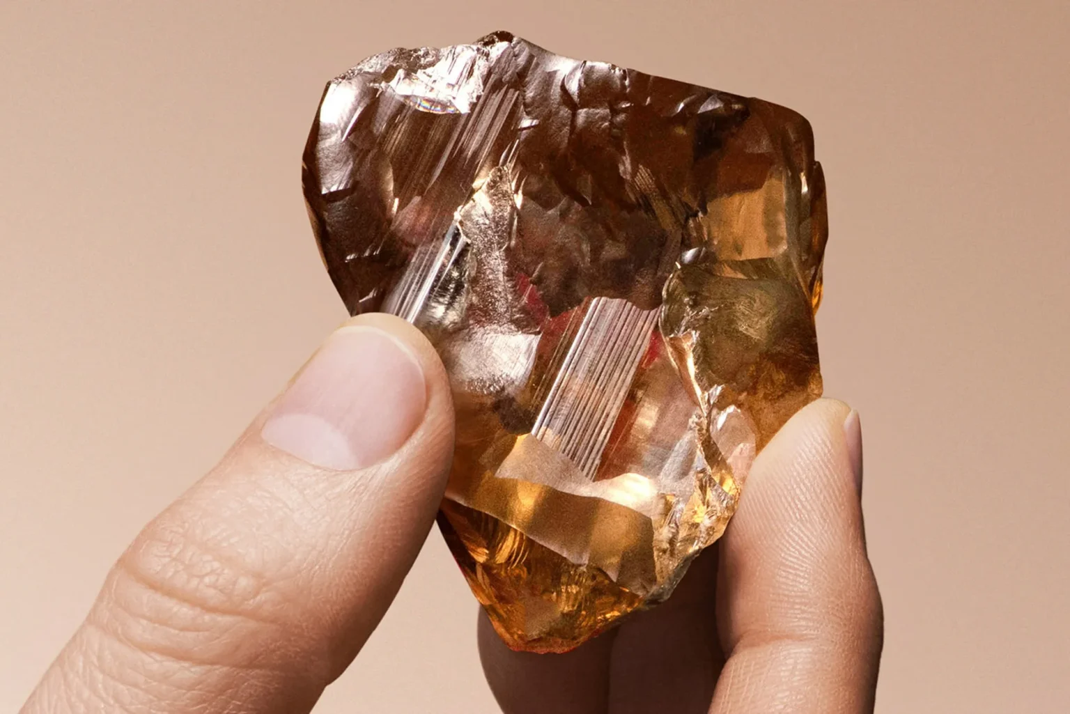 Alrosa Recovers Russia’s Largest Gem-Quality Diamond at Reopened Mir Mine alrosa